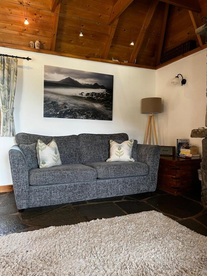 Tigh Phadraig At Marys Thatched Cottages Elgol Buitenkant foto